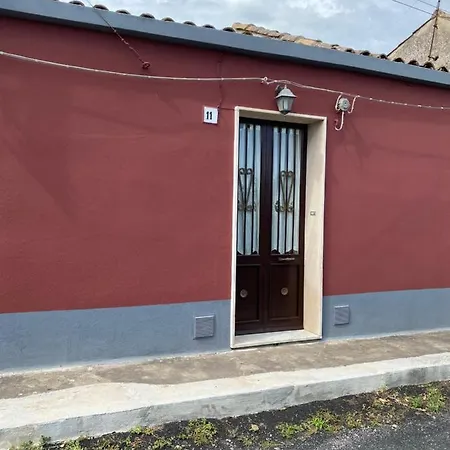 Casa Vacanze Da Nonna Santa * Fiumefreddo di Sicilia