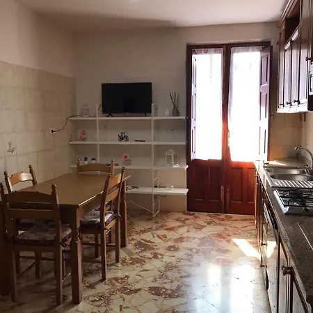Casa Vacanze Da Nonna Santa * Fiumefreddo di Sicilia